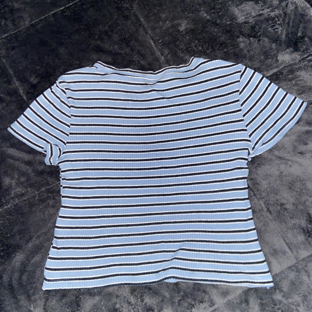 Crop top - Picture 4 of 4